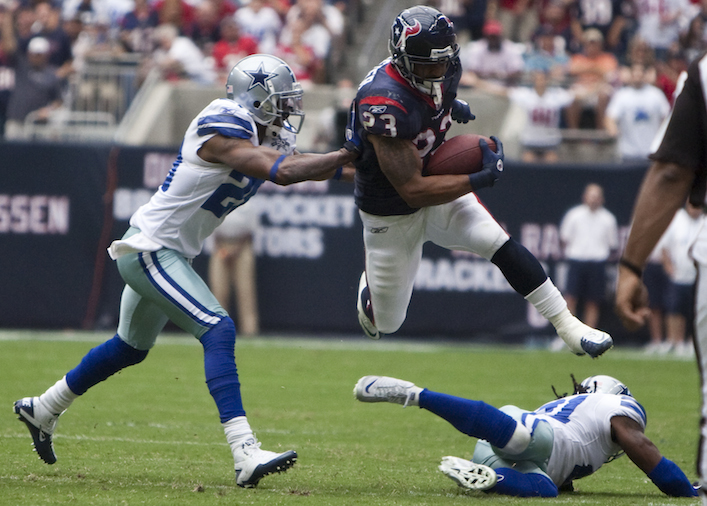 Arian_Foster_leaps